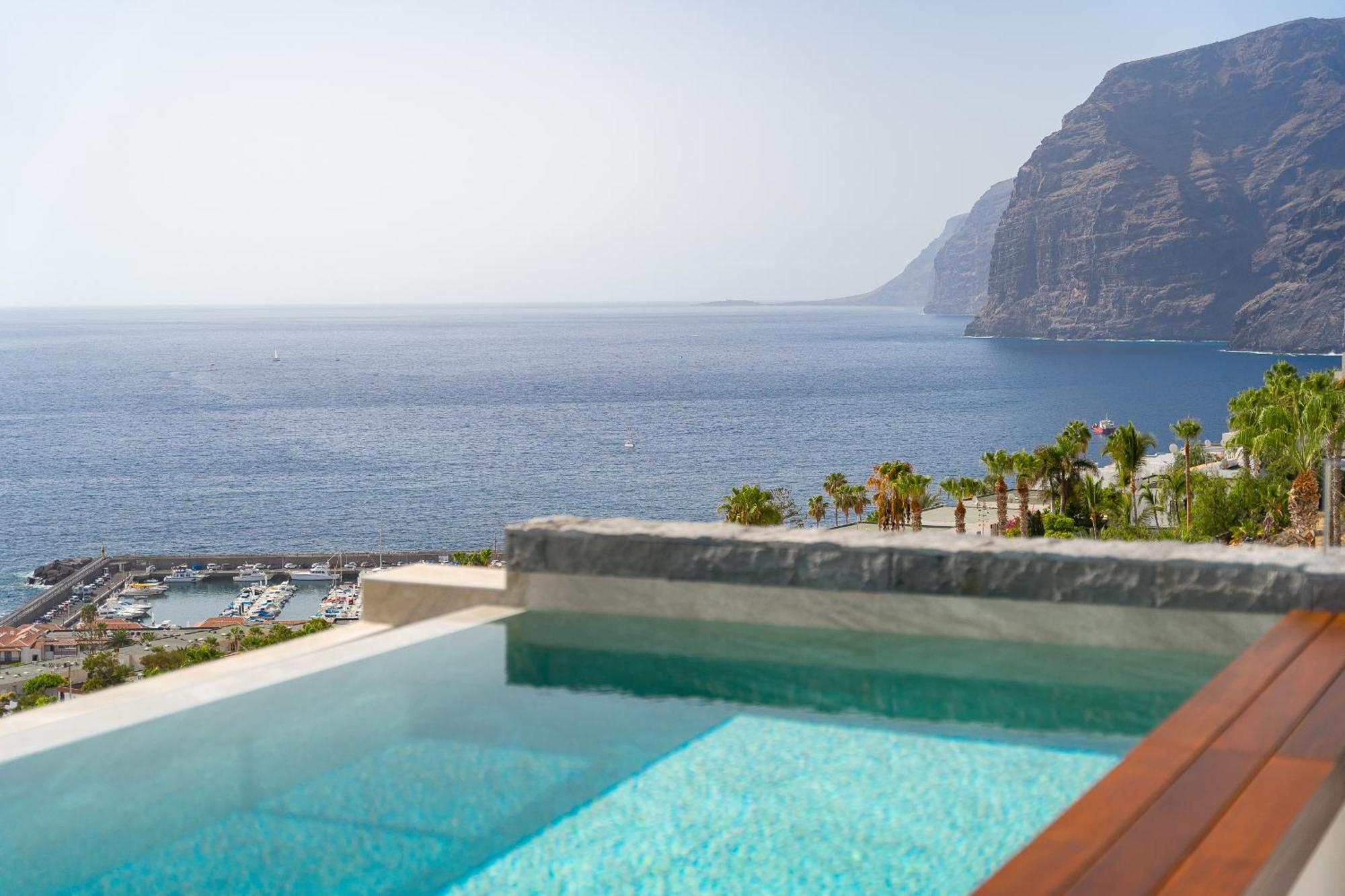 Aquasuites Luxury Penthouse A01 Acantilado de los Gigantes Exterior photo